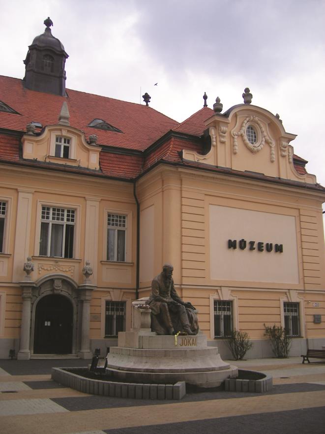 Duna Menti Múzeum () Magyar Kultúra és Duna Mente Múzeuma